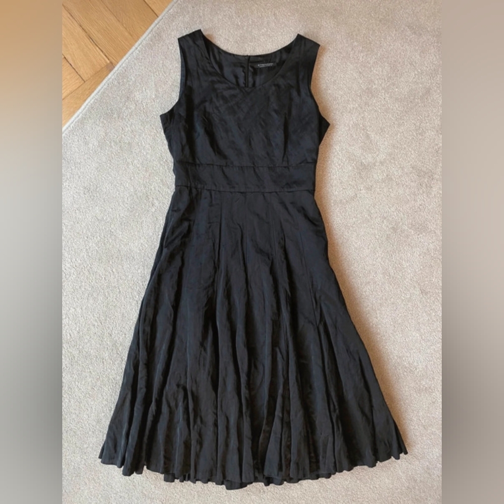 Strenesse Sleeveless Peplum Dress in Good Linen